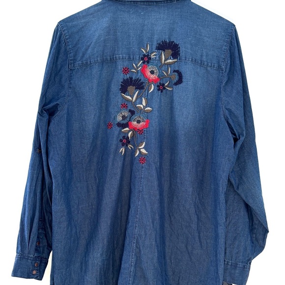 Women's XL‎ Embroidered Flower Denim Snap Button Up English Country Side Garden - Picture 6 of 13